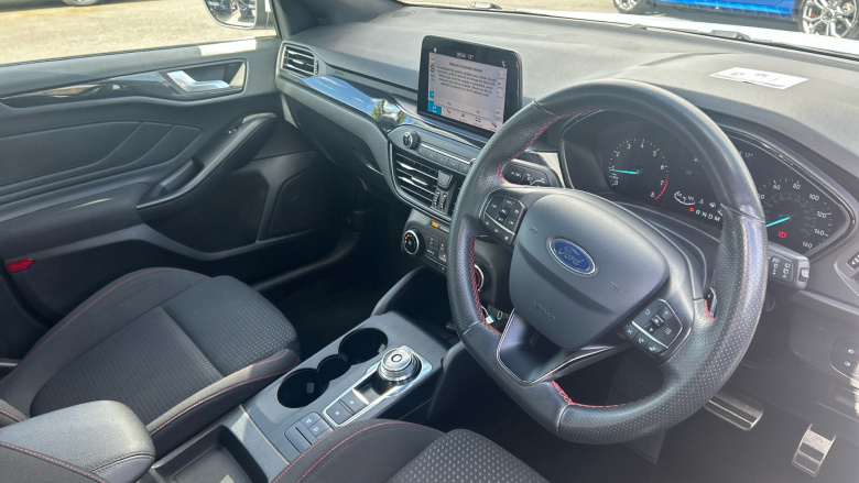 Ford Focus 1.0 EcoBoost 125 ST-Line 5dr Auto Petrol Hatchback